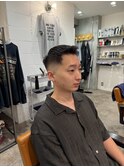 メンズ刈上げ短髪フェザーアップスキンフェード