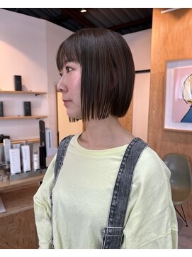 イロ(ilo created by grace) ショート/ショートボブ/抜け感ボブ/ボブ