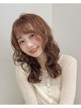ジョエミバイアンアミ(joemi by Un ami) ミディアムパーマ / レイヤーパーマ / 秋カラー / 暖色カラー