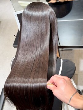 リス バイ ソヨン(Lis by SOYON) 暗めカラー/グランマッシュ/デザインカラー/髪質改善/栄/a431