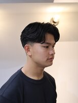 シーンバイラッド ヘルム(SCENE by RAD helm)&nbsp;気分によって変えられるフェザーパーマ