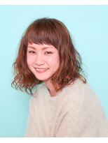 ニル(NiL)&nbsp;【NiL】アッシュベージュ　×　ミディアムパーマ