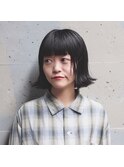 黒髪フラットボブ