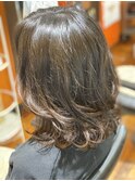 切りっぱなしの外ハネスタイル