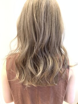 タミー 武蔵小杉(TAMMY) ミルキーベージュ