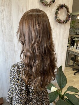 ムーナ(Muwna) ロングスタイル