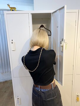 ハビット (habitt) 【habitt】切りっぱなしボブ×ブロンドカラー