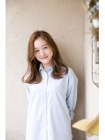 イノセンツ(Innocent'S) ミディアムレイヤー/韓国ヘア/グレージュ/ベージュ/クビレイヤー