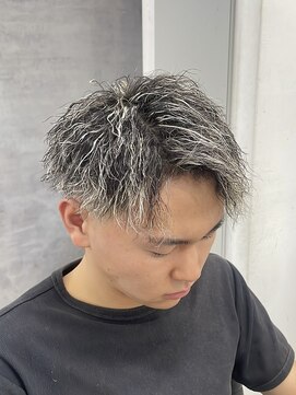 ネクストゼロ(NEXT zerO) アップバングショート