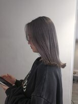 バズ(BUZZ)&nbsp;シルバーグレージュ