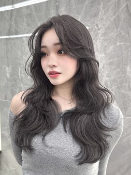 マウル 栄(MAEUL) 似合わせ波巻きレイヤーカット　くびれヘア　夏のヘアアレンジ