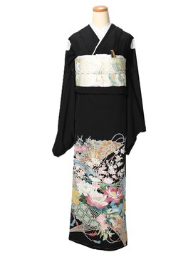 アンベリール(embellir) 黒留袖3　￥132,000