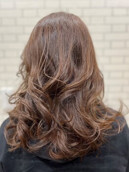 丁寧なカウンセリングでお客様の『選択肢』を増やすお手伝いをいたします♪自分史上最高のスタイルへ!