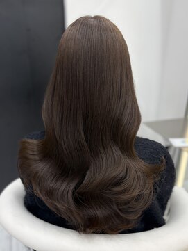 7トーン/ヘーゼルブラウン×レイヤーカット【Kaya】