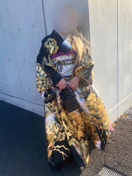 ロイオブジゼル(roi of GiseL) ヘアセット 成人式 卒業式 振袖 袴 タイトシニオン カチモリ