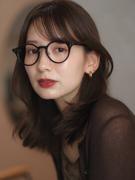 ガーデンヨコハマエスト(GARDEN YOKOHAMA est) 似合わせカット　ダークアッシュ　ミディアムレイヤーカット