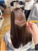 髪質改善で叶える！艶髪ロングストレート