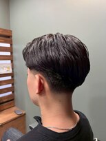 スタンドバーバー 柏(STAND BARBER) 刈り上げセンターパート/波巻きツイストスパイラル/柏