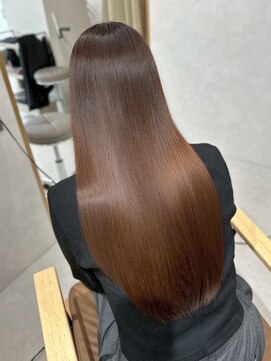 スラッシュホワイト テラッソ前店(SLASH white) 髪質改善/縮毛矯正/トリートメント/姫路