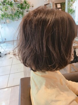 ウィービーパセリ atre川越店(WE BE PARSLEY) 乾かすだけで フンワリワンカールボブ☆  担当 黒岩明子