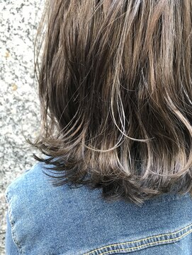 ヘアーワークス ヘルム 渋谷店(HAIR WORKS HELM) [HELM渋谷]ハイライトカラー