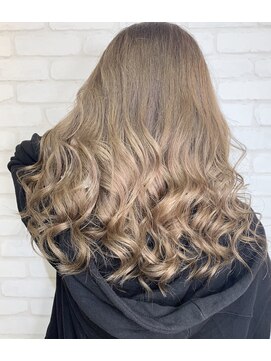 トゥルークリエイション 久喜(True Creation) マロンベージュ