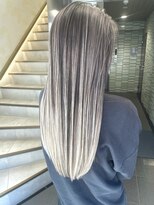 トルネード(TORNADO)&nbsp;外国人風ハイライトバレイヤージュシャドウルーツ ホワイトT131