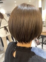 オーバルヘアー(OVAL hair)&nbsp;大人かわいい丸みショートボブ/シナモンベージュ/艶カラー