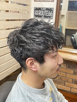 ヴェルゴ(vellgo) ツーブロックなしマッシュ×強めスパイラルパーマ