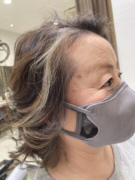アッシュ 下丸子店(Ash) 白髪は染めずに素材を活かす