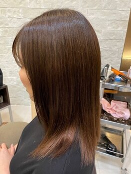 カメリアヘアー(Camellia Hair)の写真/《髪質改善ケアプロあり》 髪のダメージが気になる方必見！うっとり、思わず触れたくなる美艶ヘアに♪