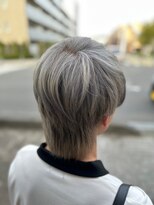 ラクヘアー 上福岡店&nbsp;ウルフマッシュカット×シルバーシースルー前髪レイヤーカット