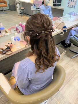 アップスニニー(up's niny) 王道シンプルなハーフアップスタイル！