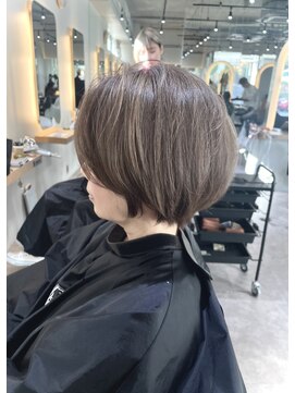 サロンドミルク 新百合ヶ丘店(salon de MiLK) 白髪ぼかしベージュ［新百合ヶ丘/ハイライト/白髪染め］