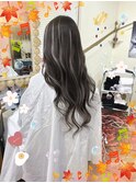 #黒髪#プルエクステ#シルバー#ハイライト#ロング#バレイヤージュ