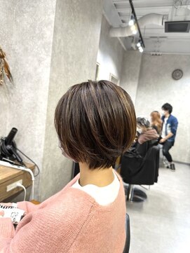 コンフィー(comfy) ふんわりショートボブ