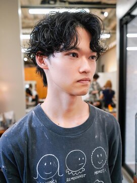 ニール 名古屋 伏見 丸の内(NEELU) シャドウパーマセンターパート