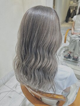 マイノリティー(Minority Produced By TOPHAIR) くすみグレージュ