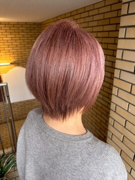 ヘアメイク ウエニ 上本町(HAIR MAKE UE2) 白髪ぼかしショートボブ