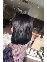 アッシュ 川崎店(Ash) 裾カラー ブリーチあり ブルー ボブ