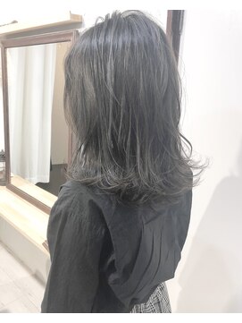 ヘアーアンドアトリエ マール(Hair&Atelier Marl) 【Marl】グレージュカラーの外国人風セミディ♪