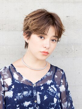 メイクス 表参道(MAKE'S omotesando) 20代30代に人気！ハンサムセンターパートショート