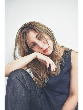 ガーランドウメダ(Garland umeda) リラックスウェーブ_セミロング_000398