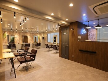 Agu hair fio 南浦和店【アグ　ヘアー　フィオ】