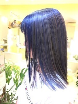 ヘアステージ スプール(HAIRSTAGE SPOOL) ボブ　シルバーグレー＆ブルー