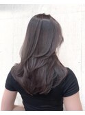 イヤリングカラーレイヤーカットツヤ髪グレージュブルージュ