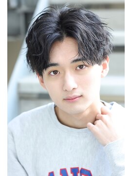 リップス 仙台ロフト(LIPPS) 縦落ち　ソフトツイスパ　センターパート　マッシュ