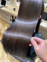 ジーナ 本八幡(Zina)&nbsp;大人かわいい20代30代40代小顔ショコラベージュ　Zina本八幡