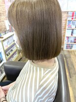 ヒマワリ(HIMAWARI)&nbsp;ボブ　切りっぱなし　オリーブ