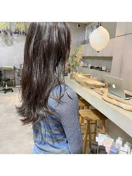 ミント(mint) くすみ感のあるグレージュ！透明感！